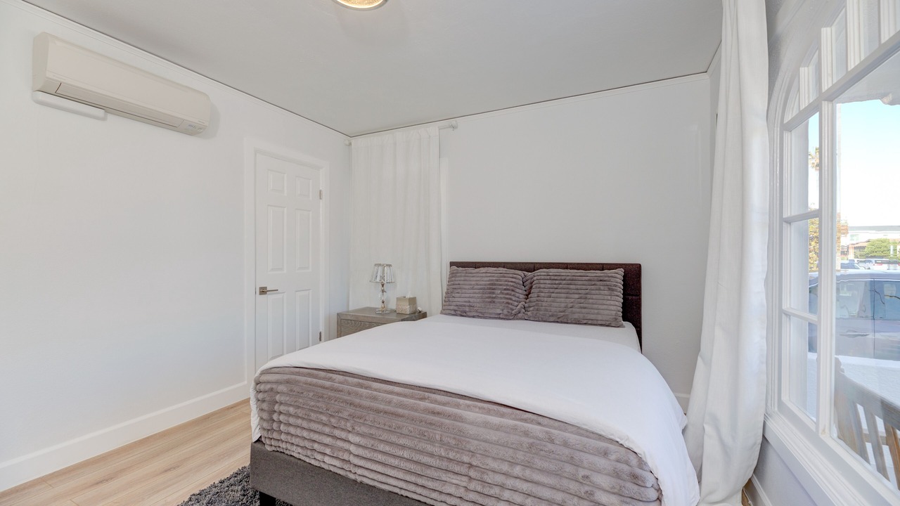 Photo of Bedroom in Redondo Beach