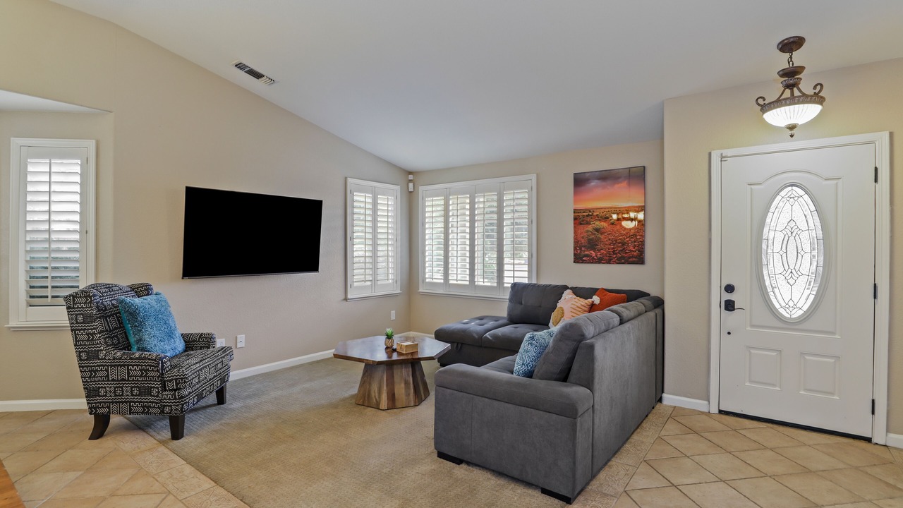 Photo of Livingroom in Turlock