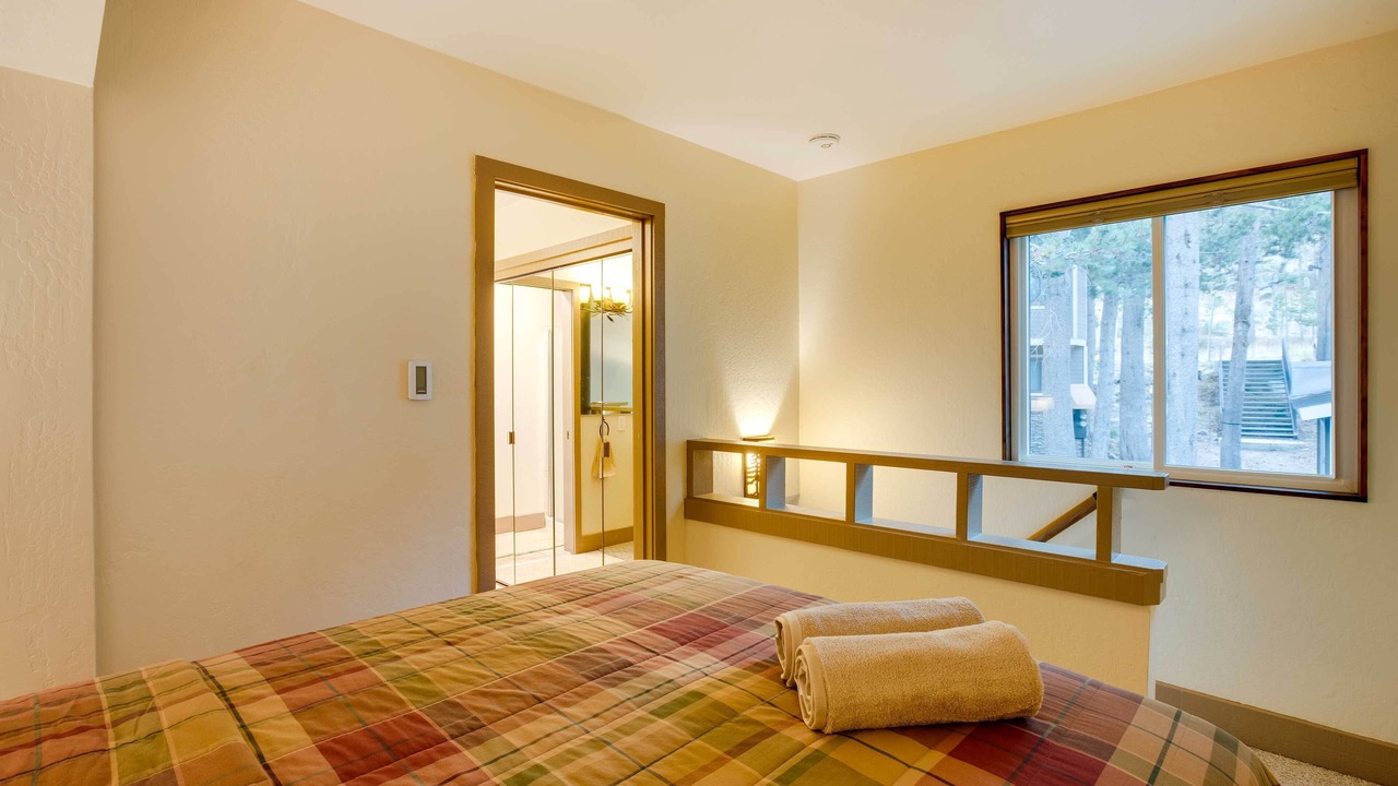 Photo of Bedroom in Kirkwood