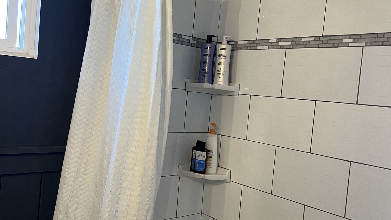 Photo of Bathroom in Tehachapi