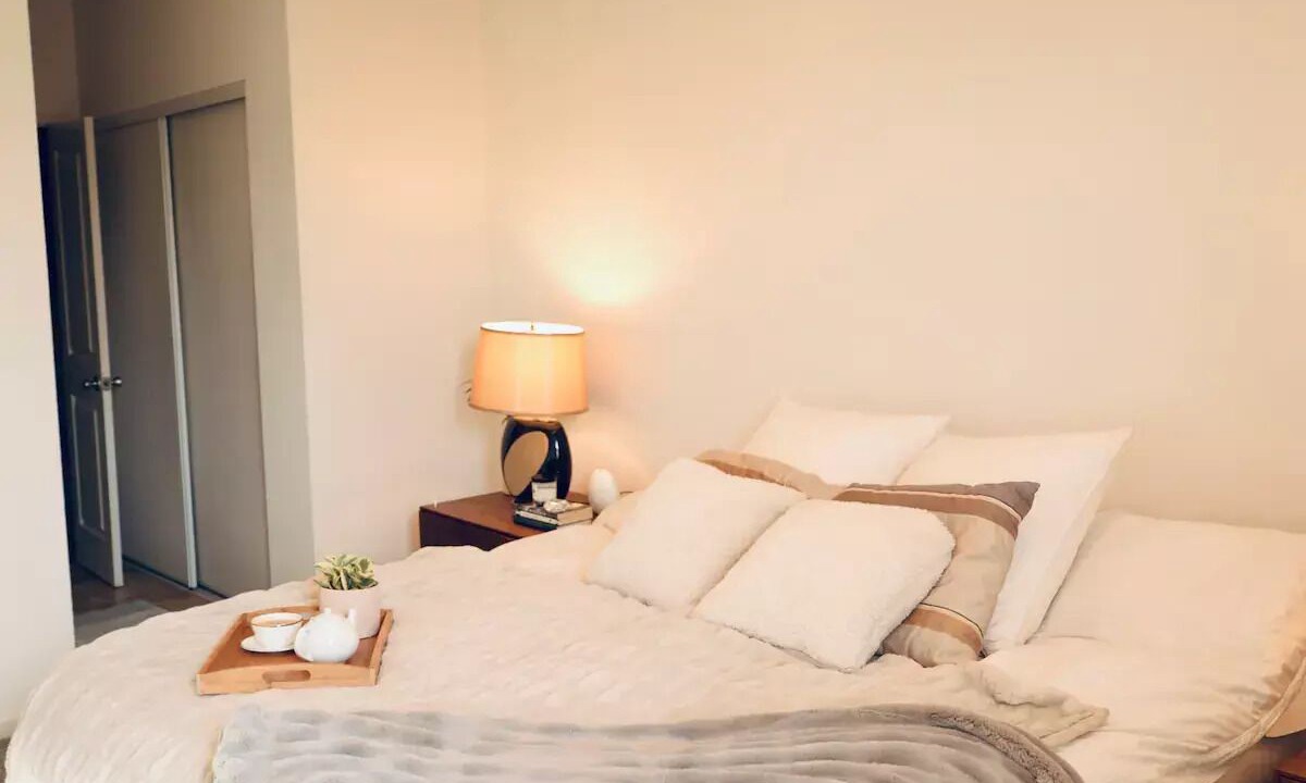Photo of Bedroom in Eastern Malibu
