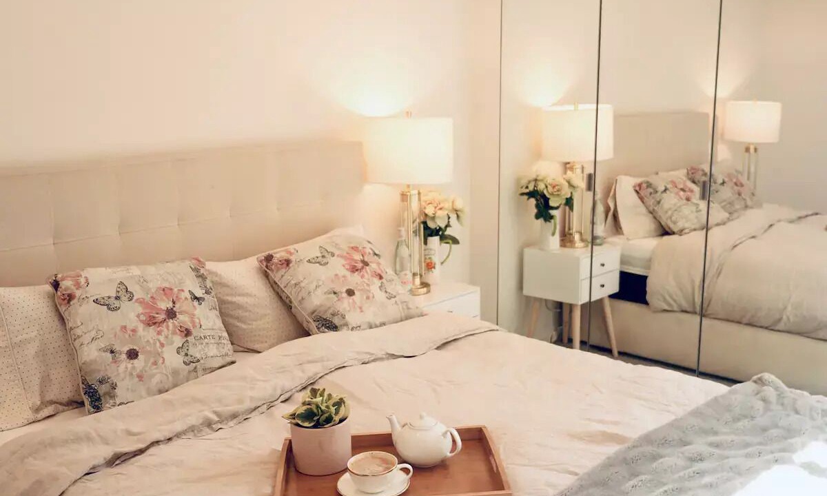 Photo of Bedroom in Eastern Malibu