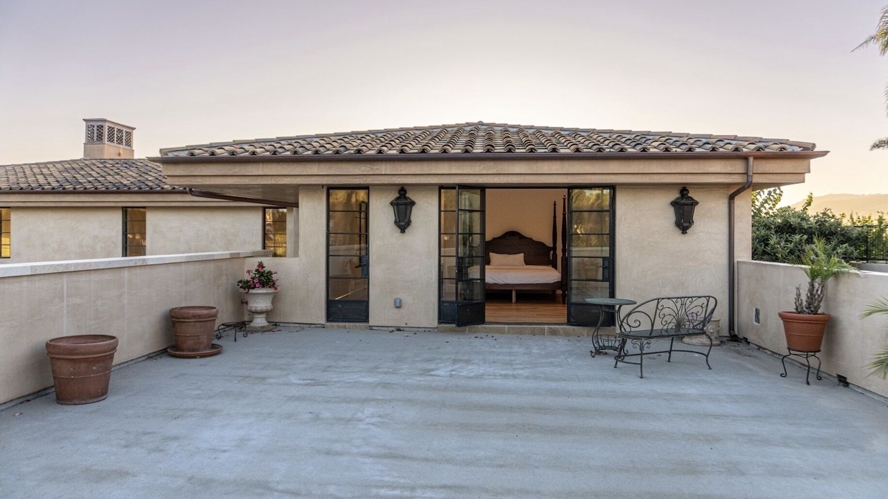 Photo of Patio Balcony in Western Malibu