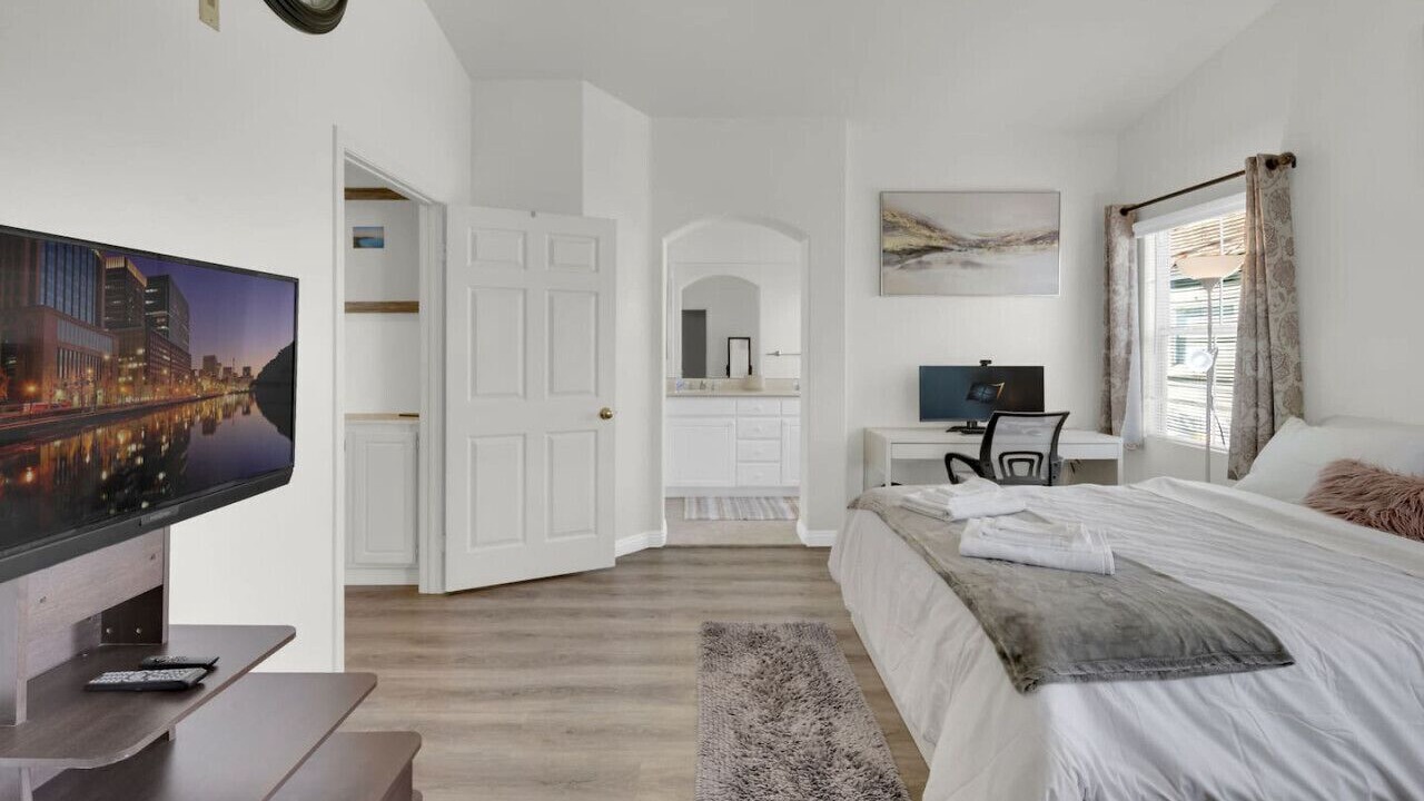 Photo of Bedroom in Tustin