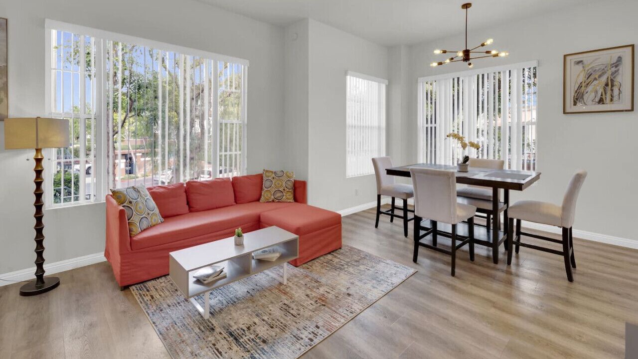 Photo of Livingroom in Tustin