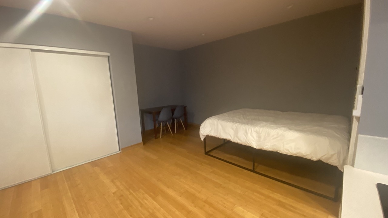 Photo of Bedroom in Valley Glen