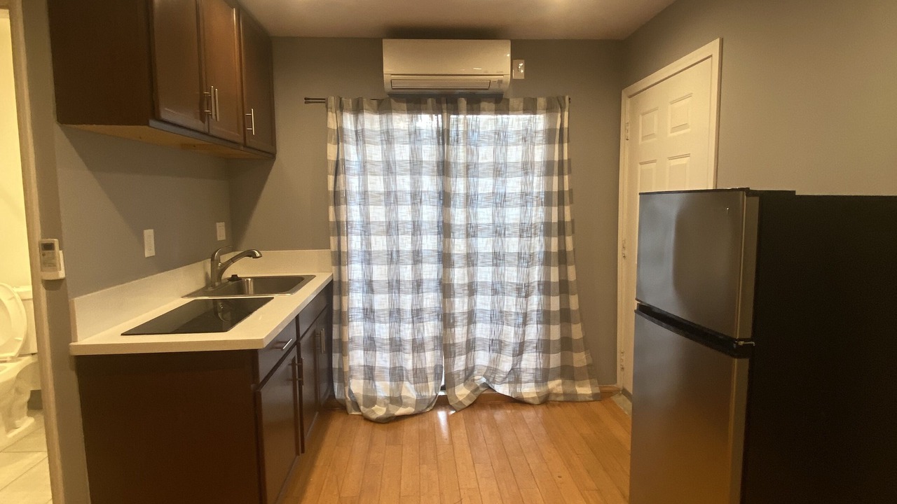 Photo of Kitchen in Valley Glen