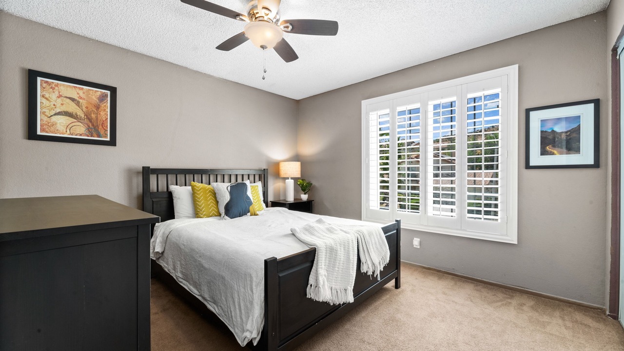 Photo of Bedroom in Palmdale
