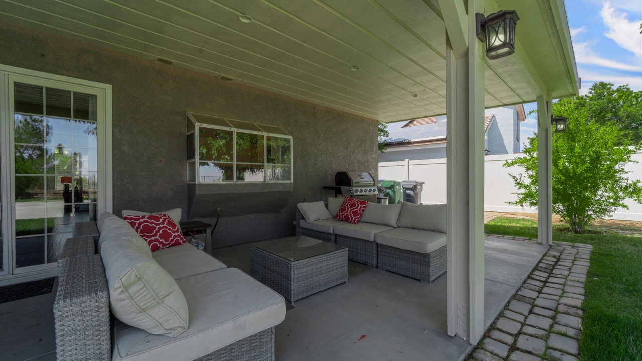 Photo of Patio Balcony in Palmdale