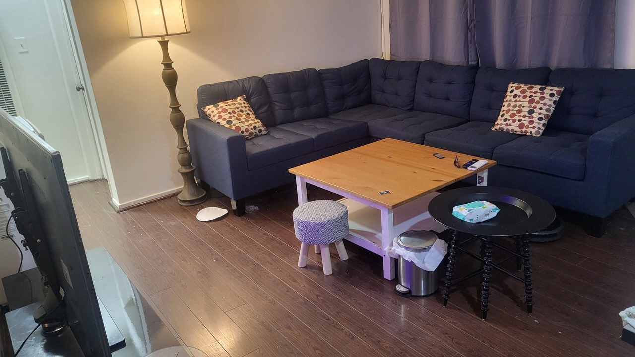 Photo of Livingroom in Wilshire