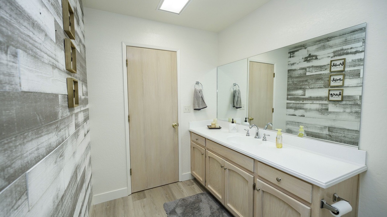 Photo of Bathroom in Cold Springs