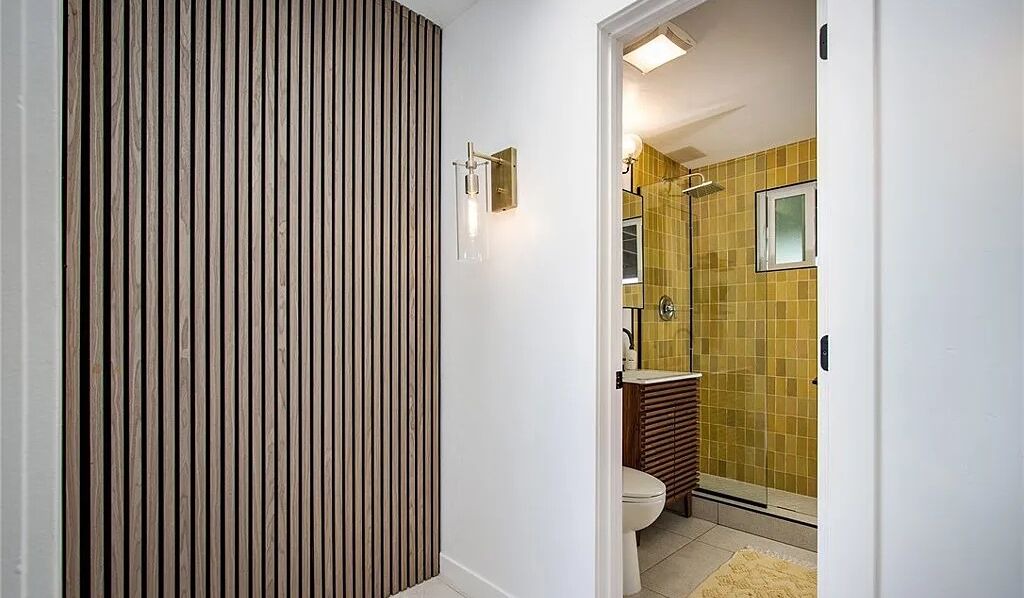 Photo of Bathroom in Landers