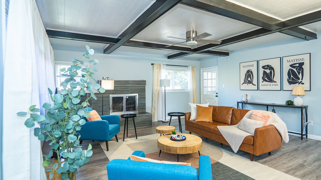 Photo of Livingroom in North Redondo