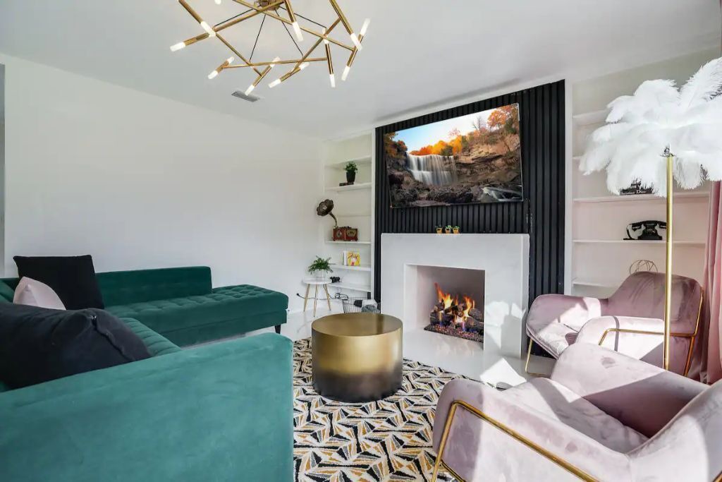 Photo of Livingroom in North Tustin