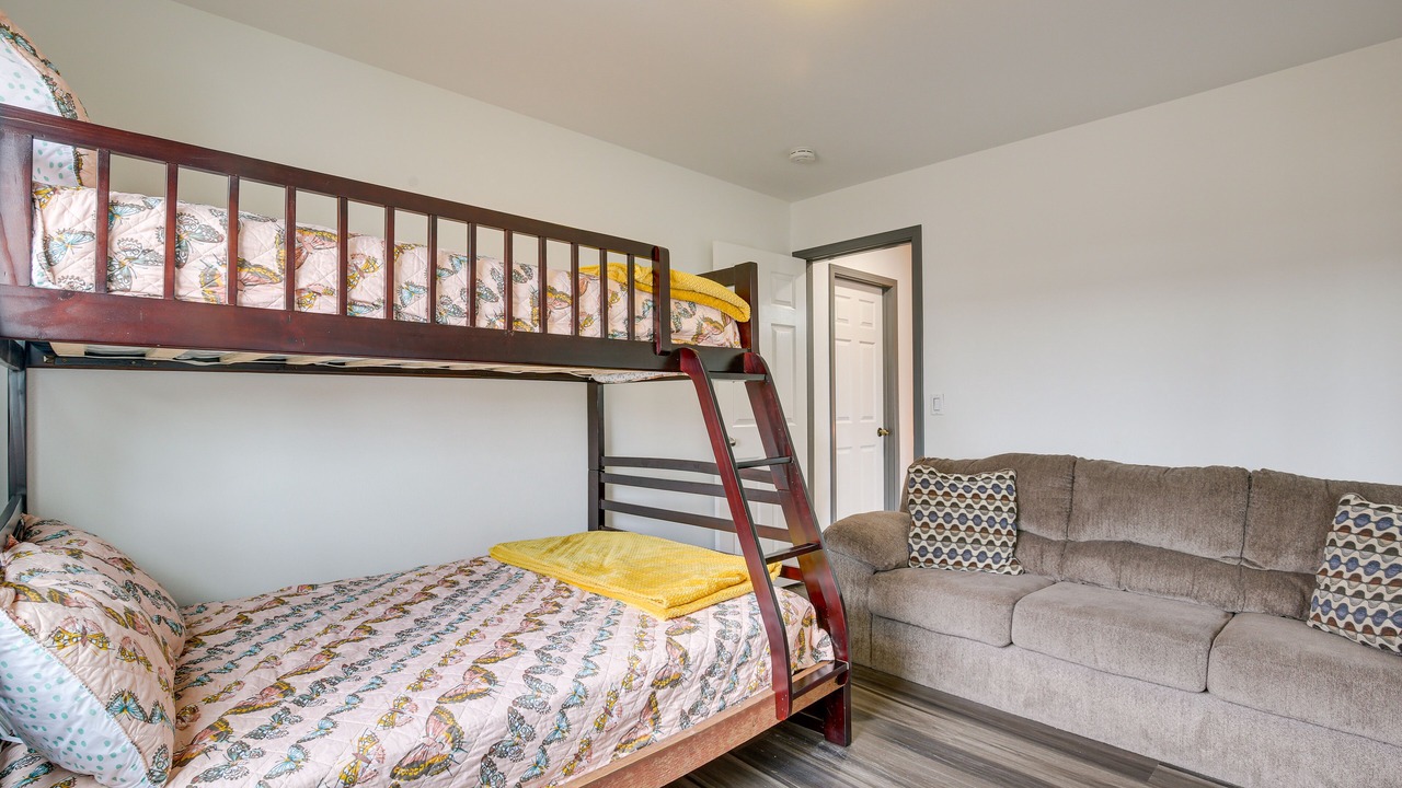 Photo of Bedroom in Silver Lakes Country Club
