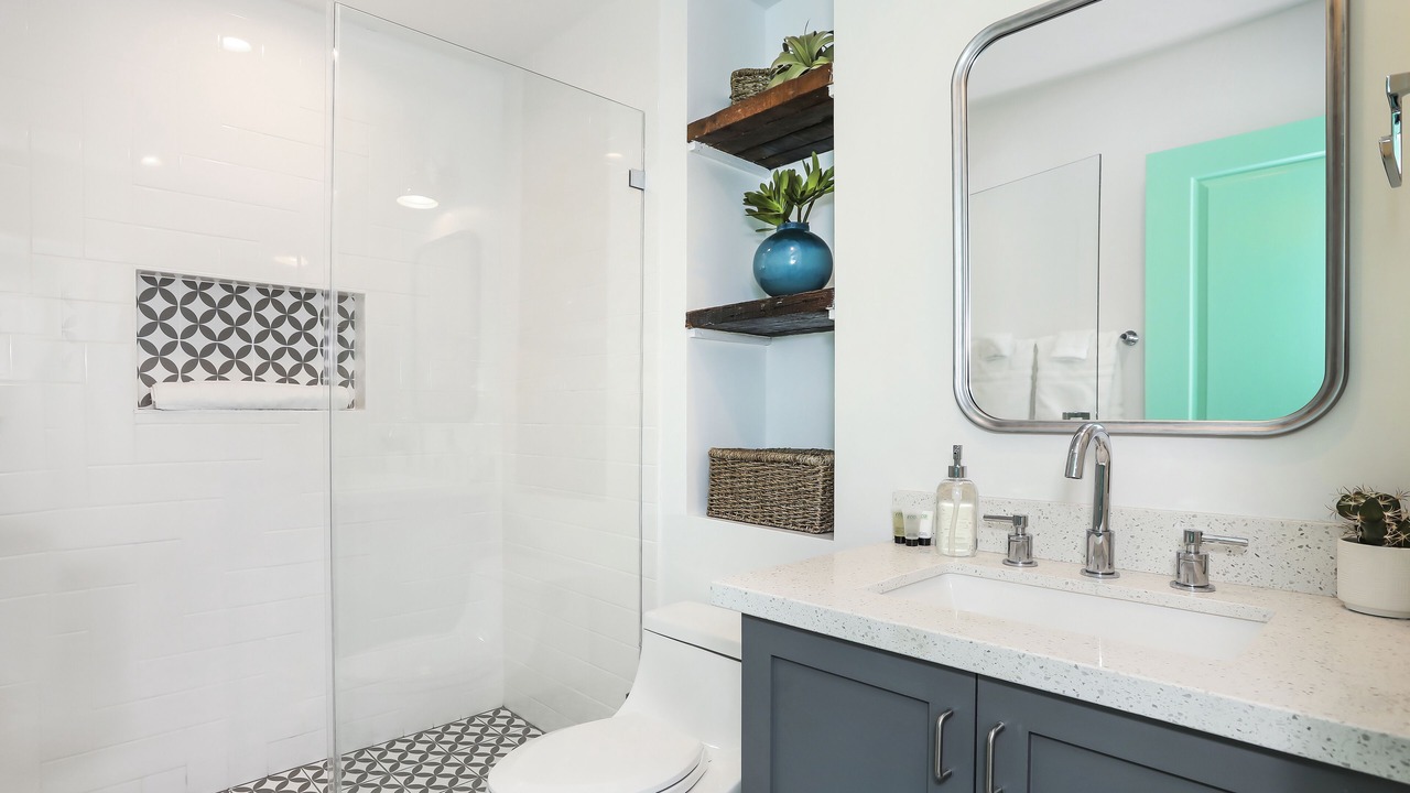 Photo of Bathroom in Park Mesa Heights