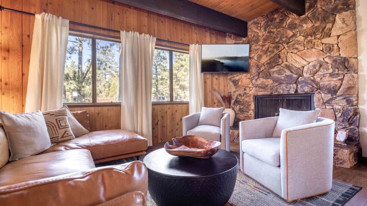 Photo of Livingroom in Whispering Forest