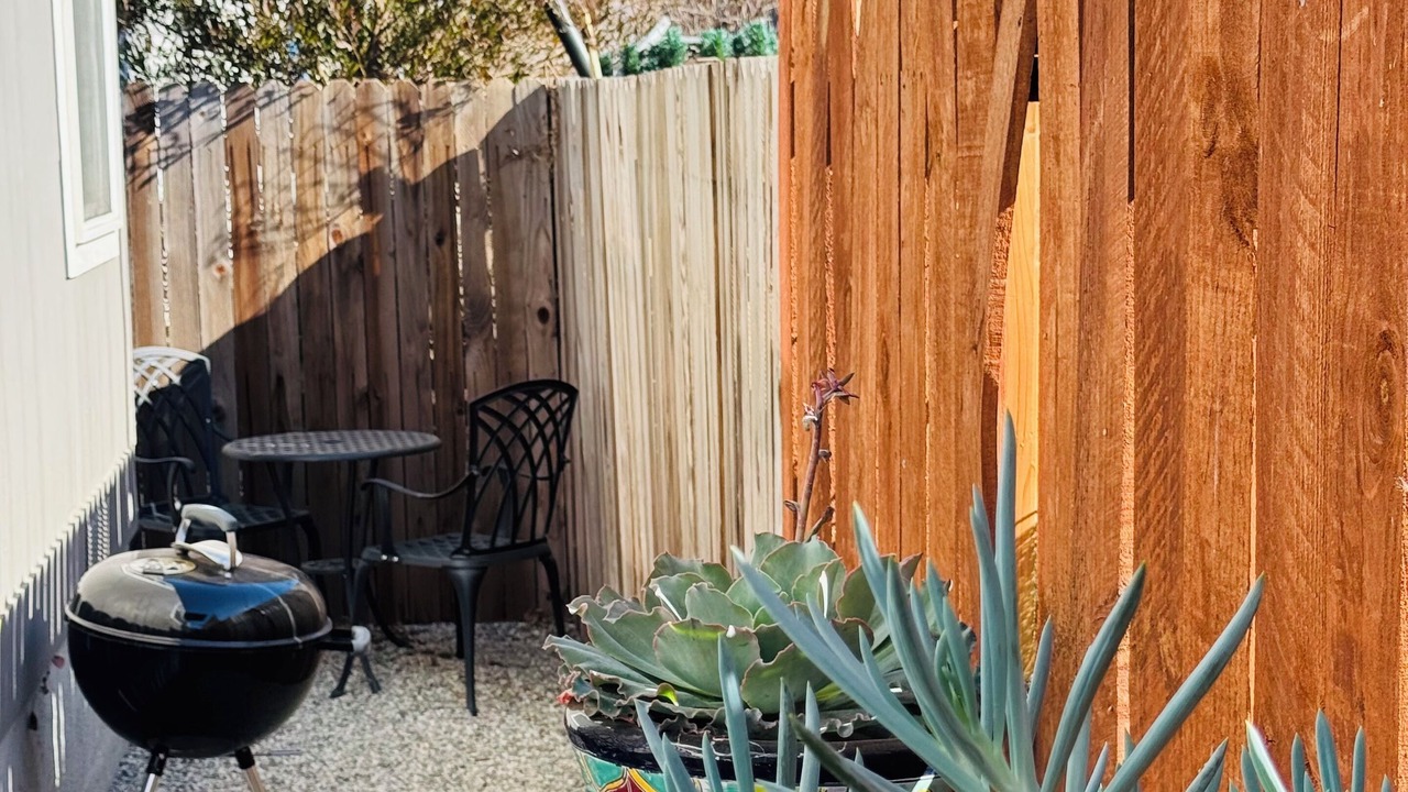 Photo of Patio Balcony in Norwalk