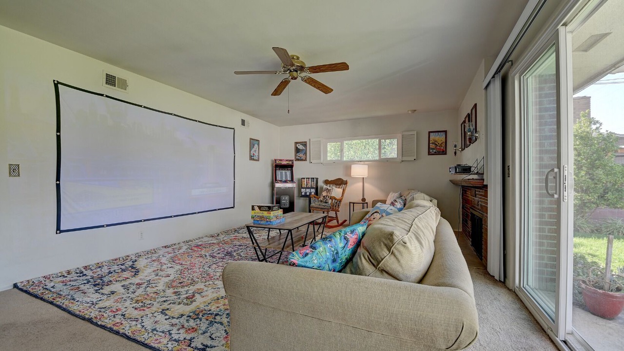 Photo of Livingroom in Hermosa Village