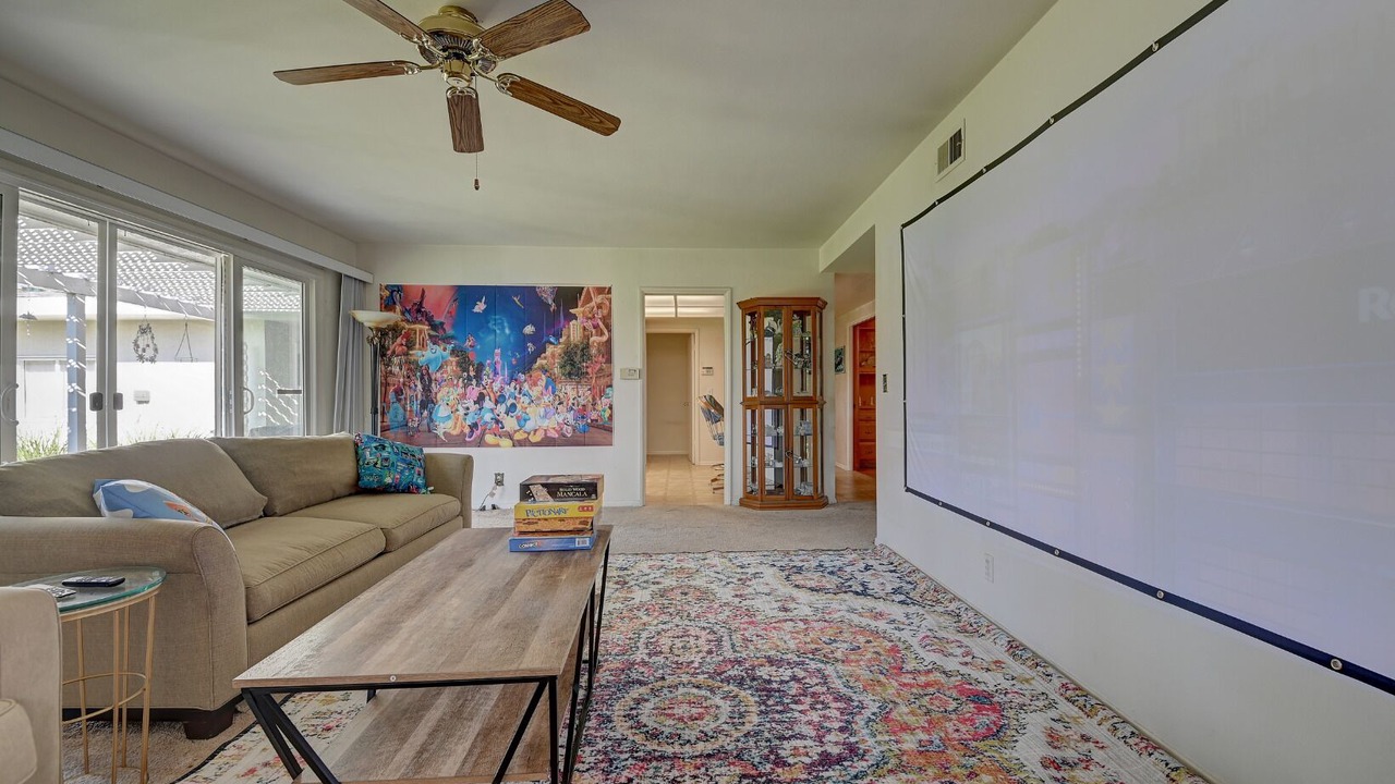 Photo of Livingroom in Hermosa Village