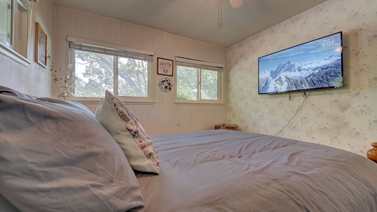 Photo of Bedroom in Hermosa Village