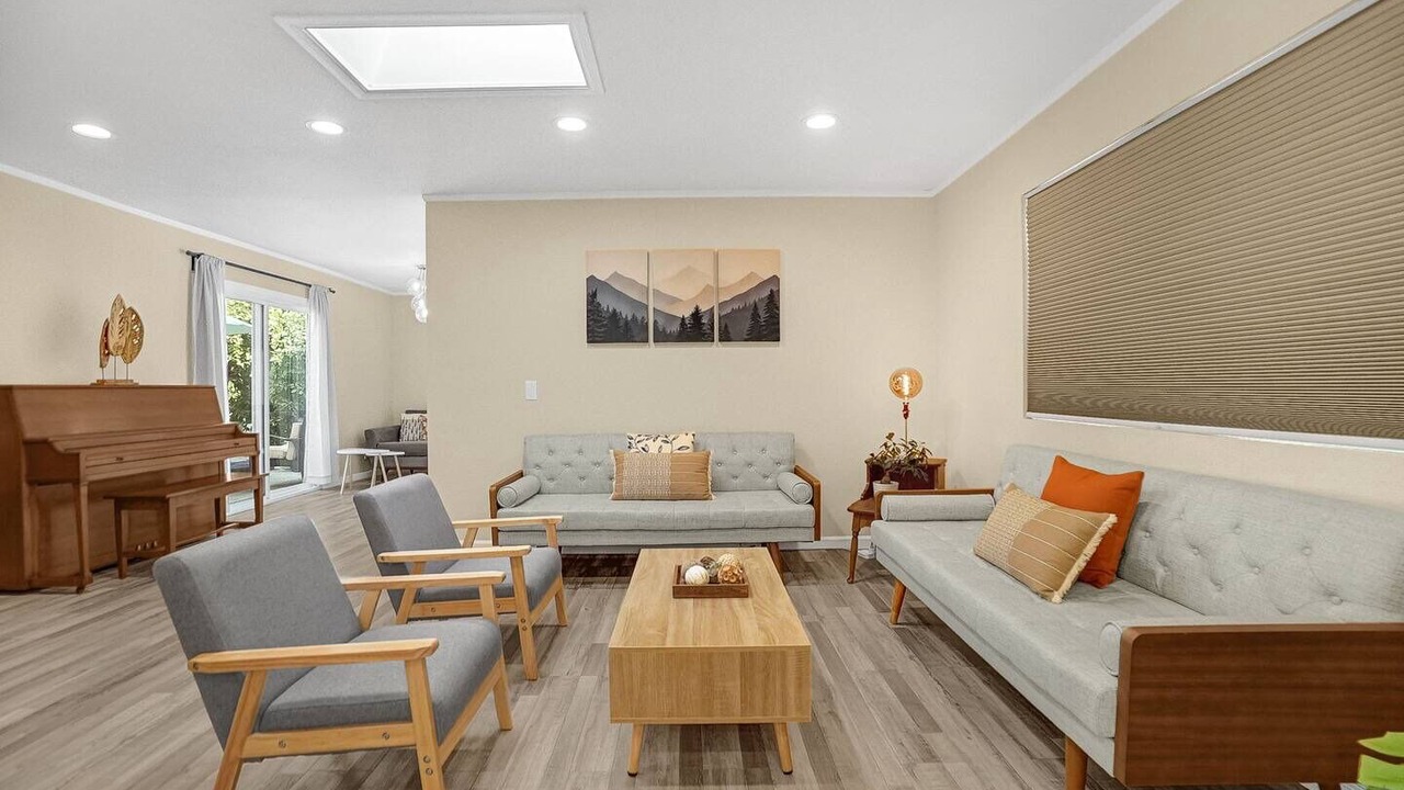 Photo of Livingroom in West Covina