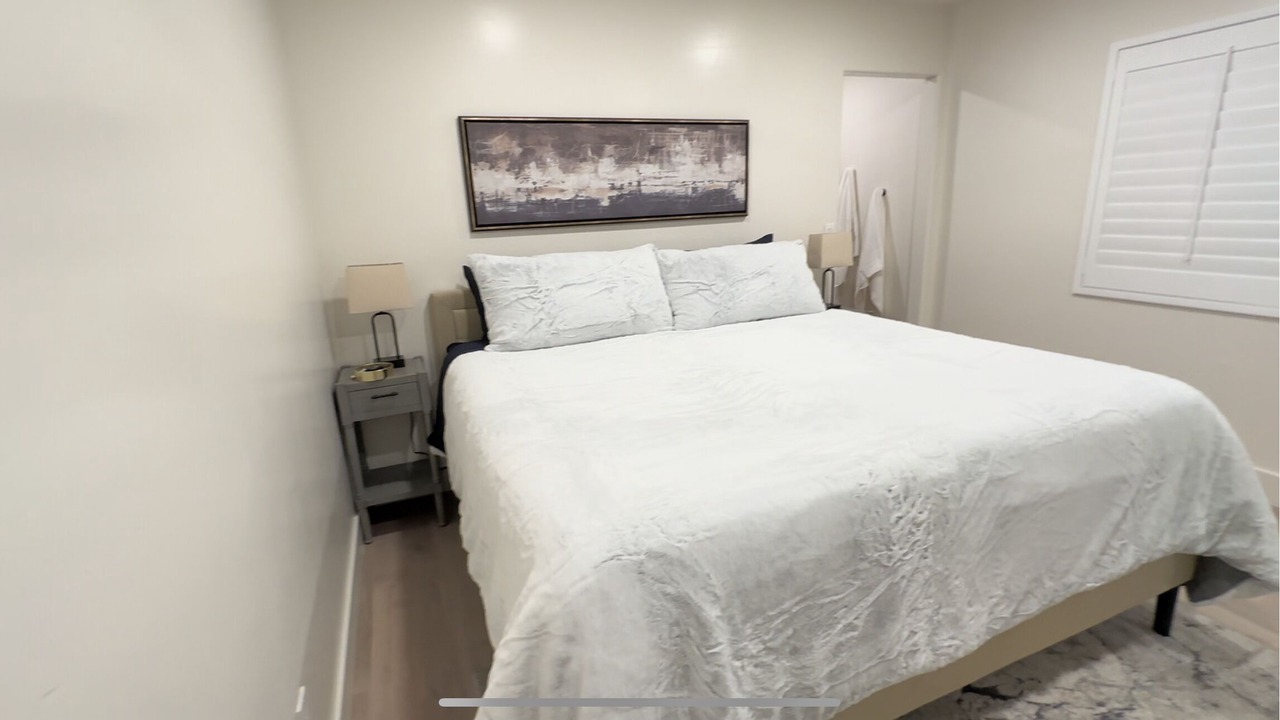 Photo of Bedroom in Lakeside