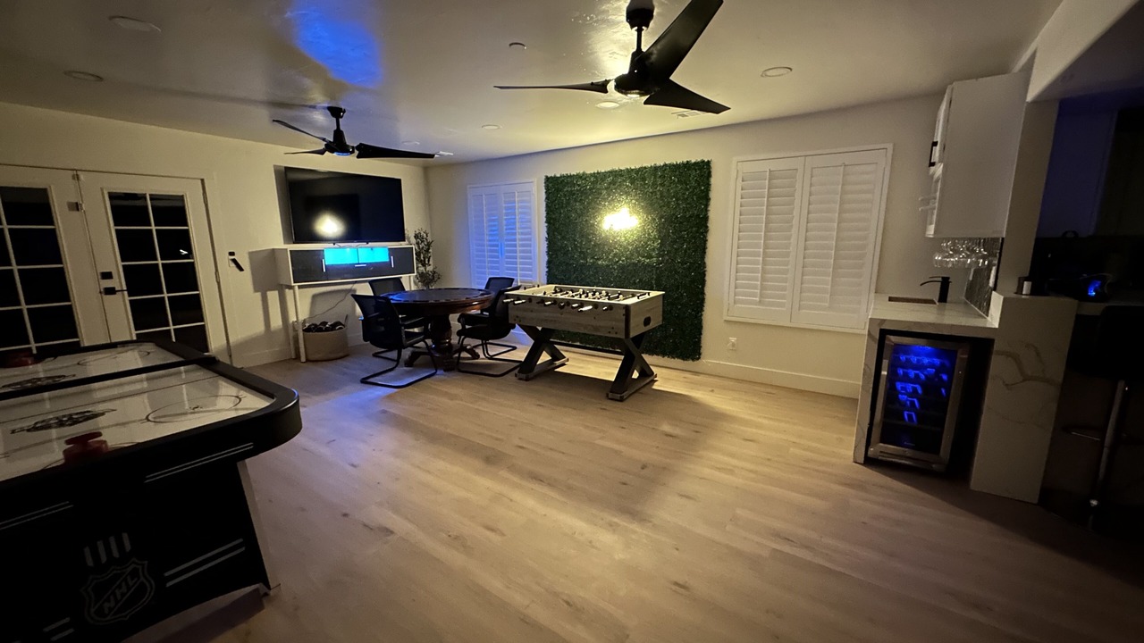 Photo of Bedroom in Lakeside