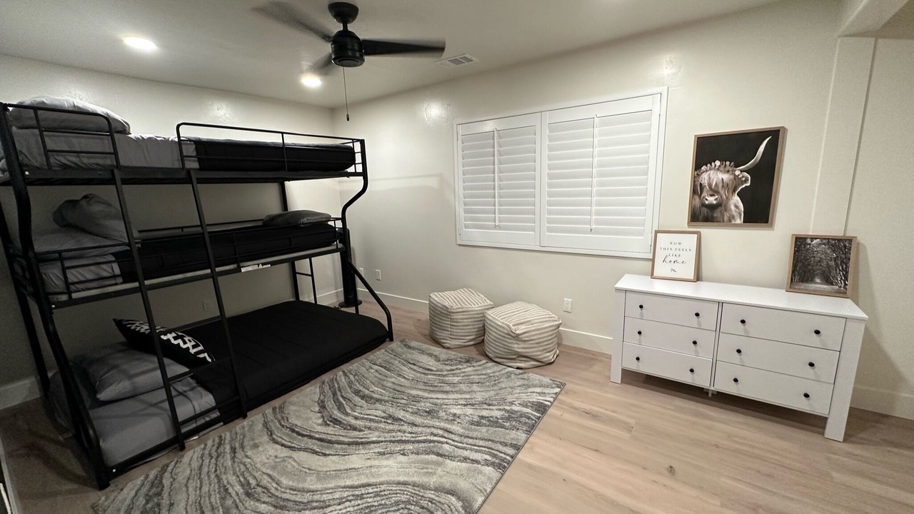 Photo of Bedroom in Lakeside