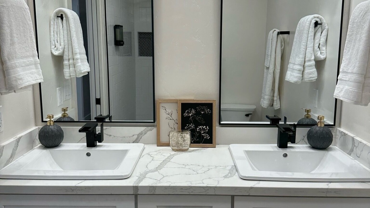 Photo of Bathroom in Lakeside