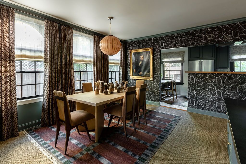 Photo of Bedroom in Mid-Wilshire