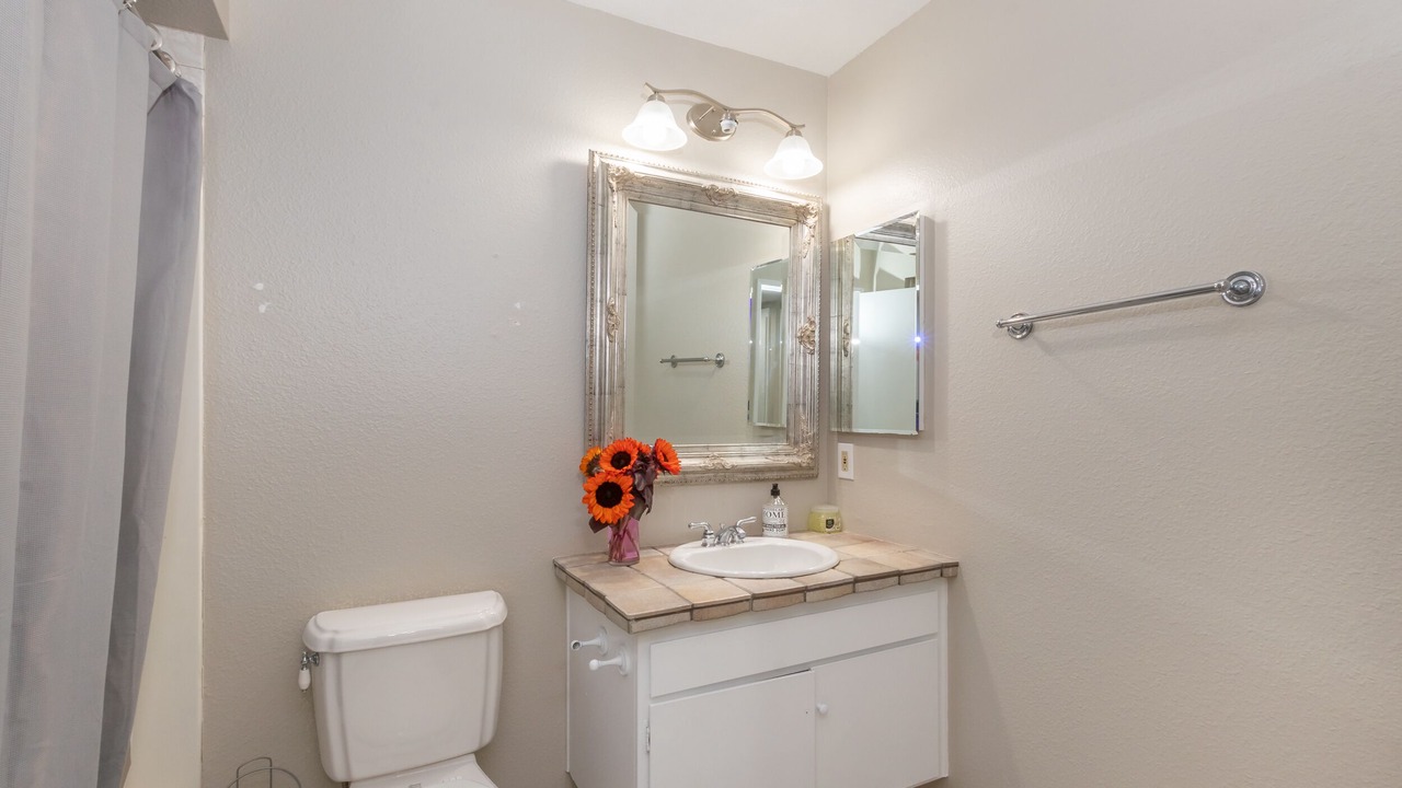 Photo of Bathroom in Tierrasanta