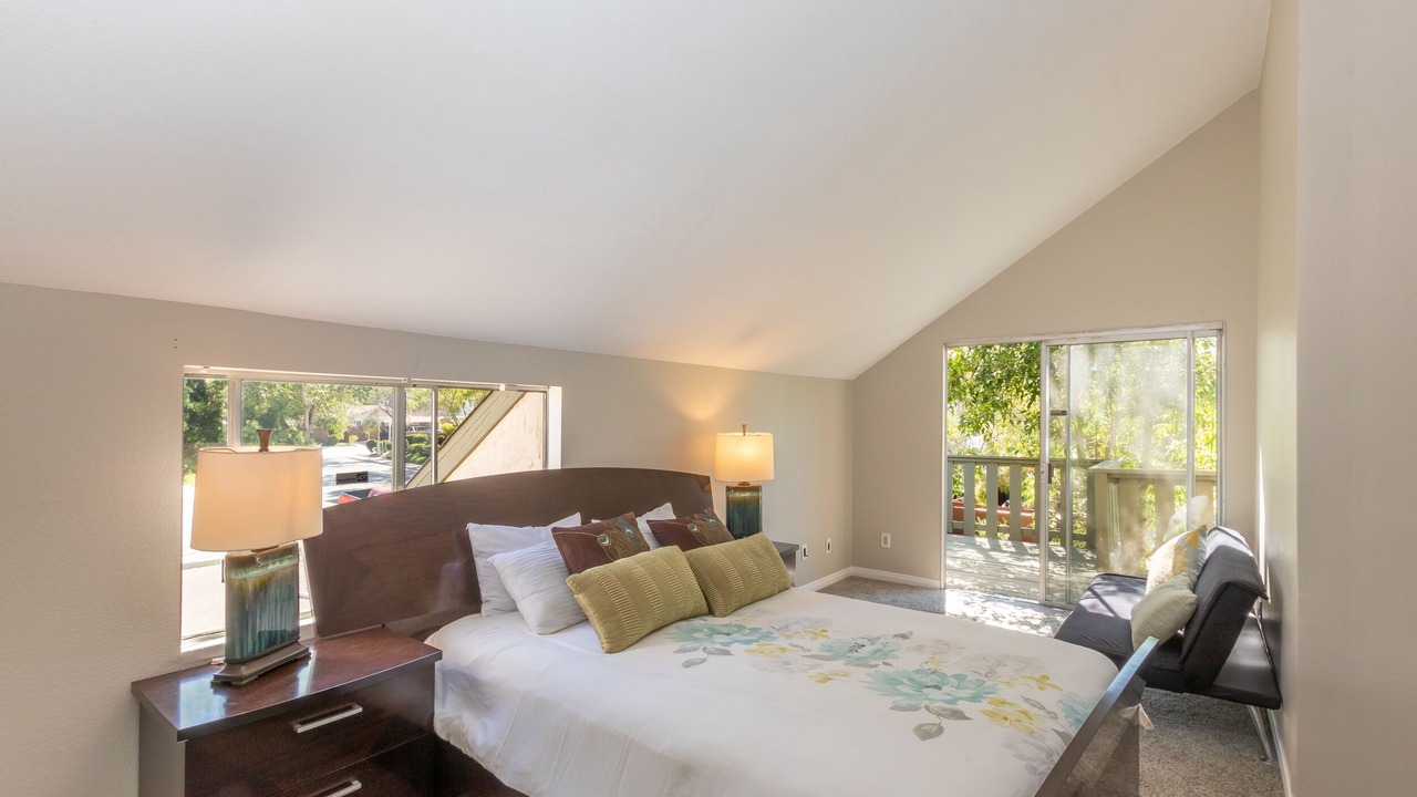Photo of Bedroom in Tierrasanta