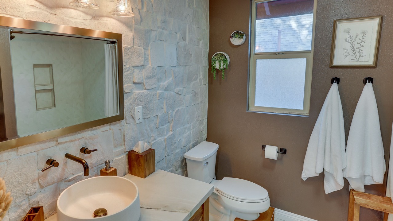 Photo of Bathroom in Wrightwood