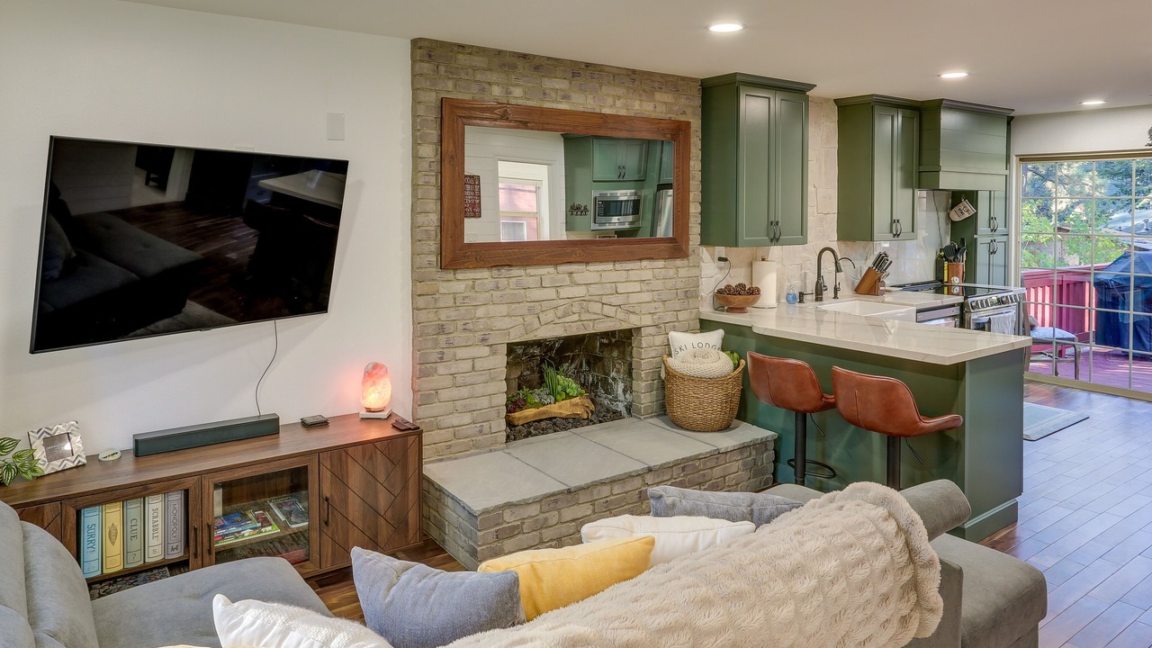 Photo of Livingroom in Wrightwood