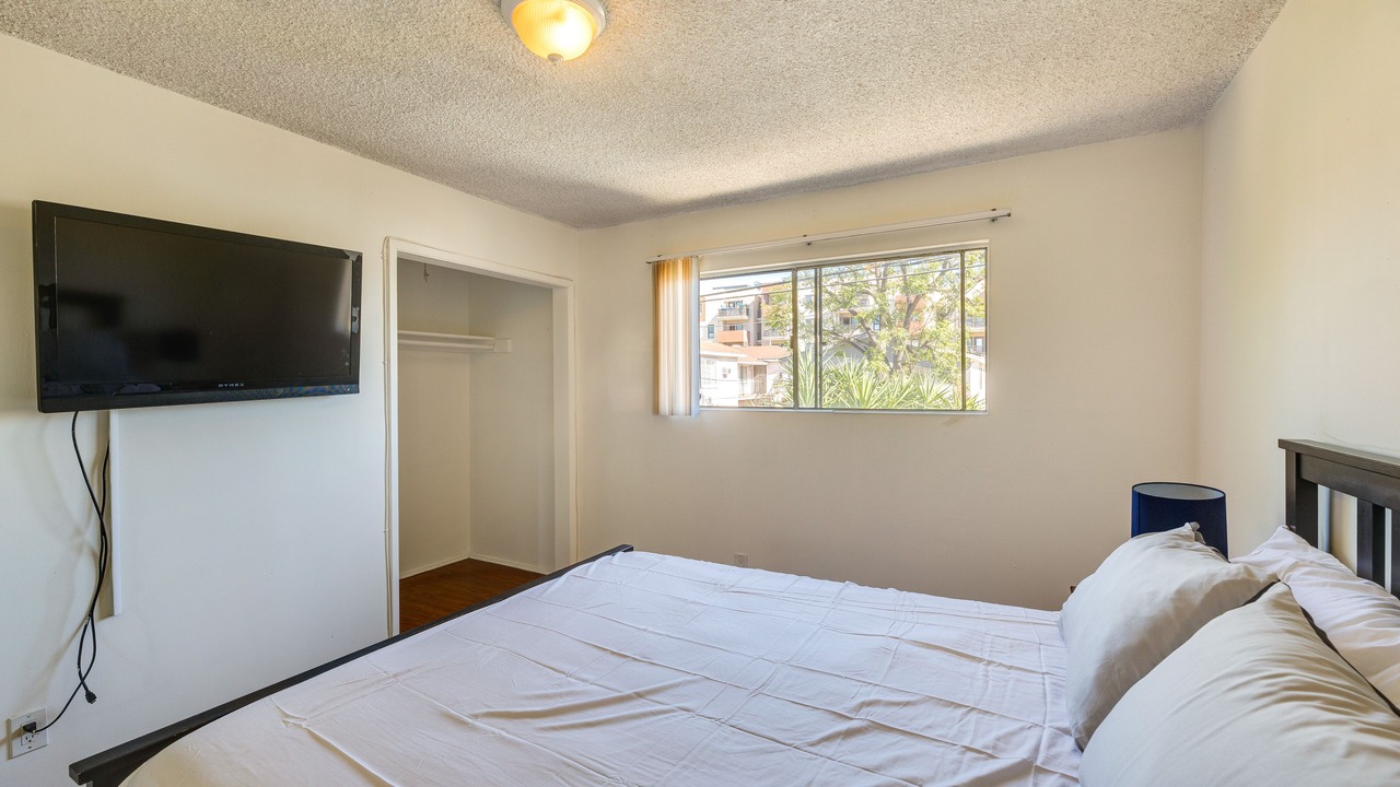 Photo of Bedroom in NoHo Arts District