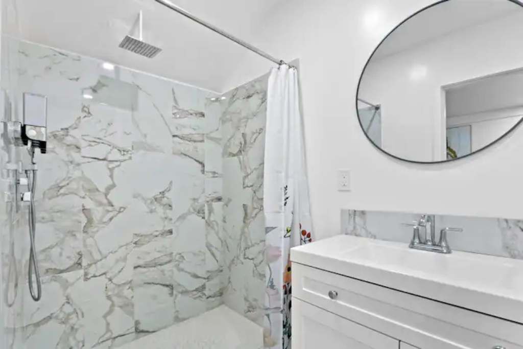 Photo of Bathroom in Huntington Park