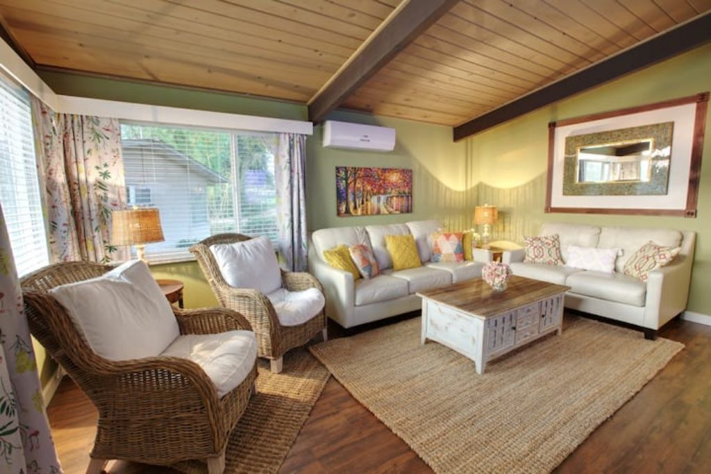 Photo of Livingroom in Whittier