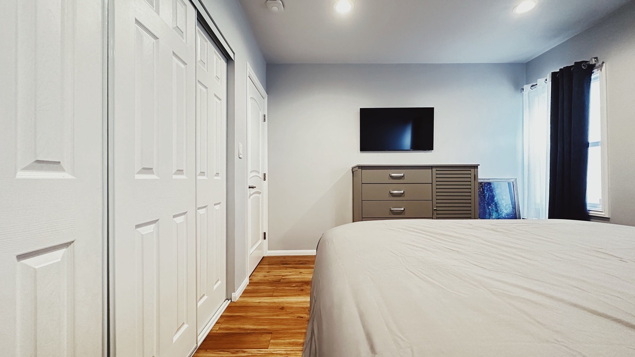 Photo of Bedroom in Burbank