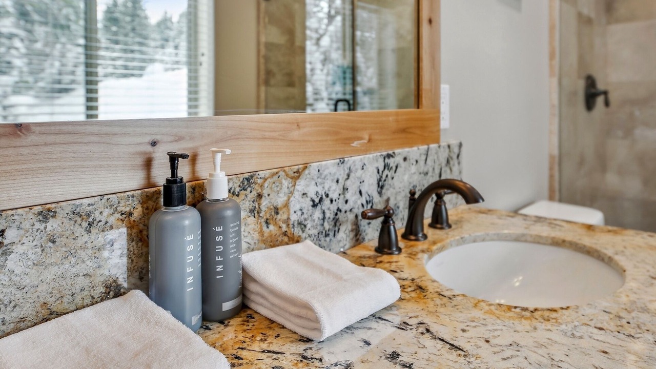 Photo of Bathroom in Pioneer Trail