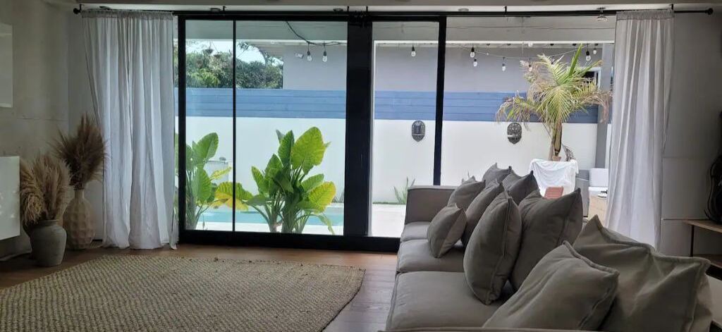 Photo of Livingroom in North Long Beach
