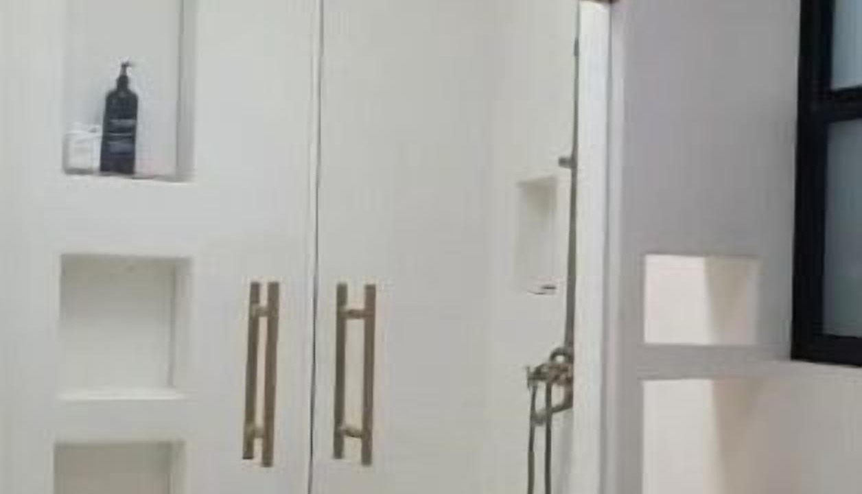 Photo of Bathroom in North Long Beach