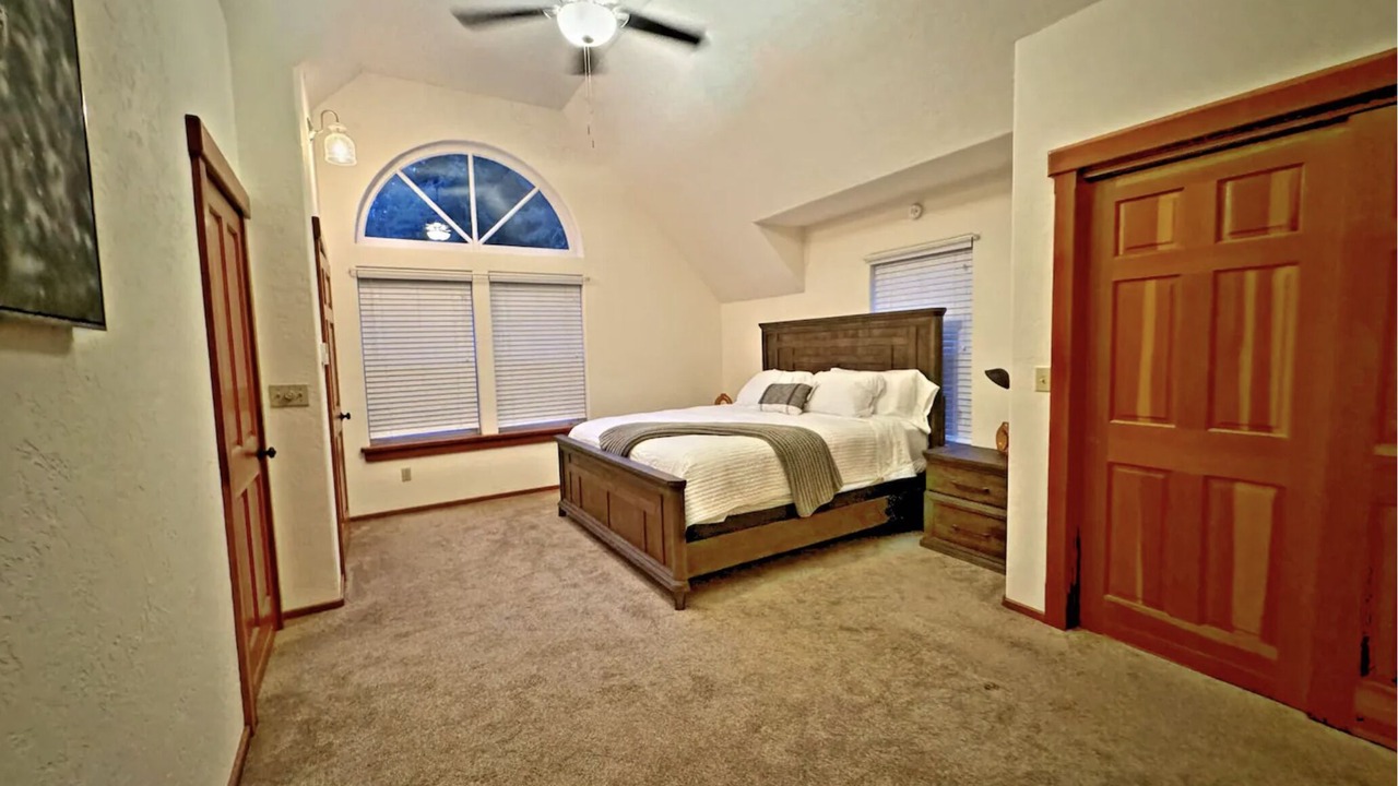 Photo of Bedroom in Westhaven-Moonstone