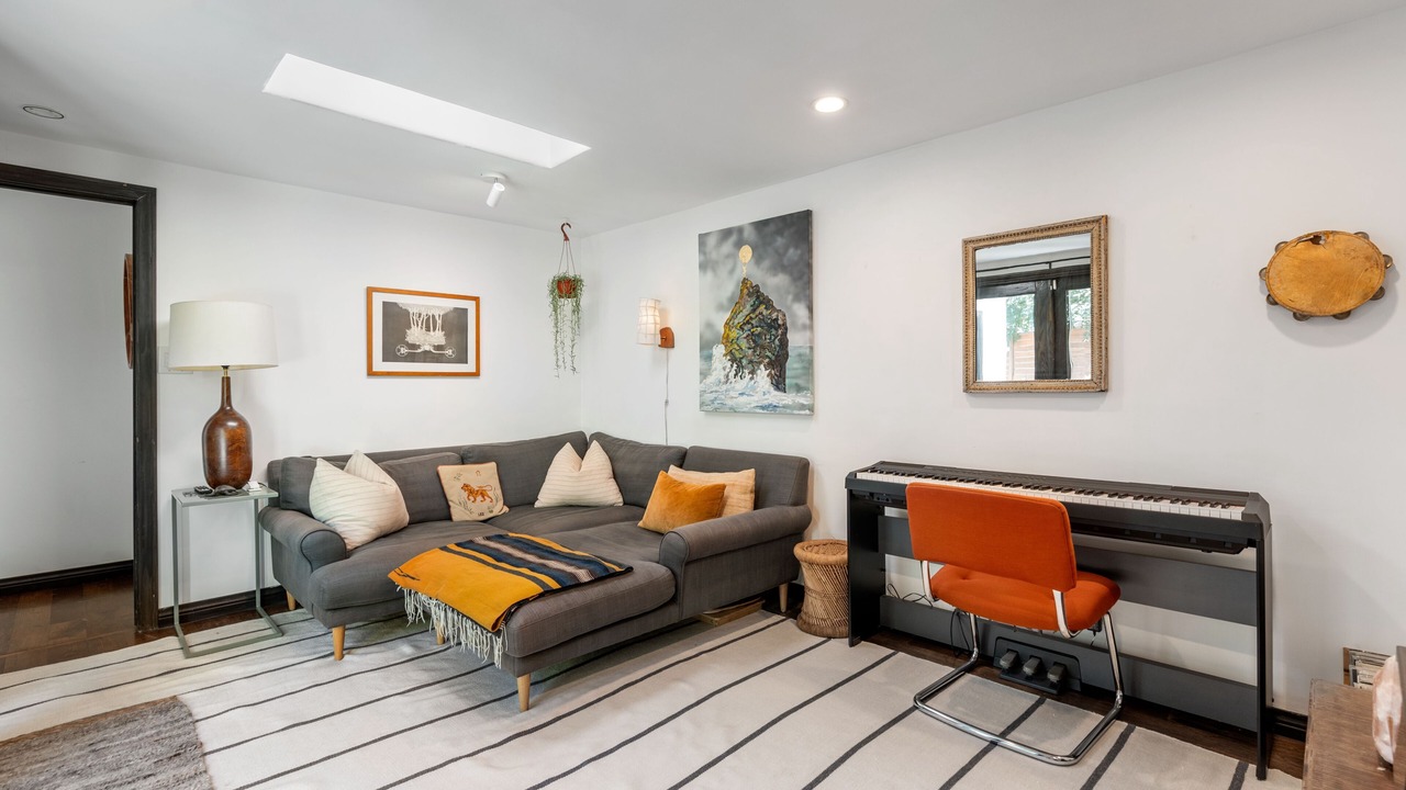 Photo of Livingroom in Eagle Rock