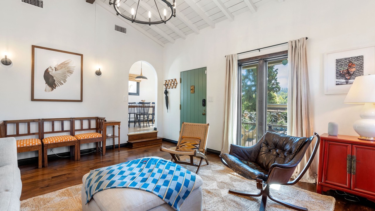 Photo of Livingroom in Eagle Rock