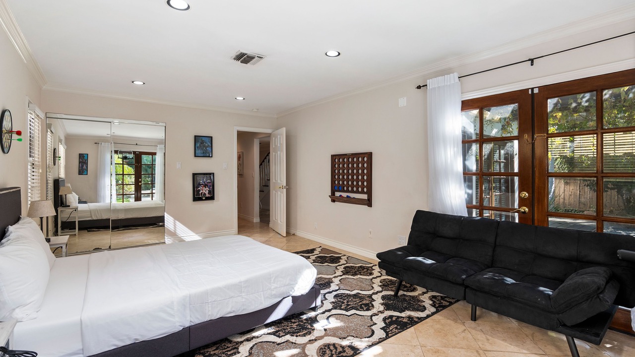 Photo of Bedroom in Studio City