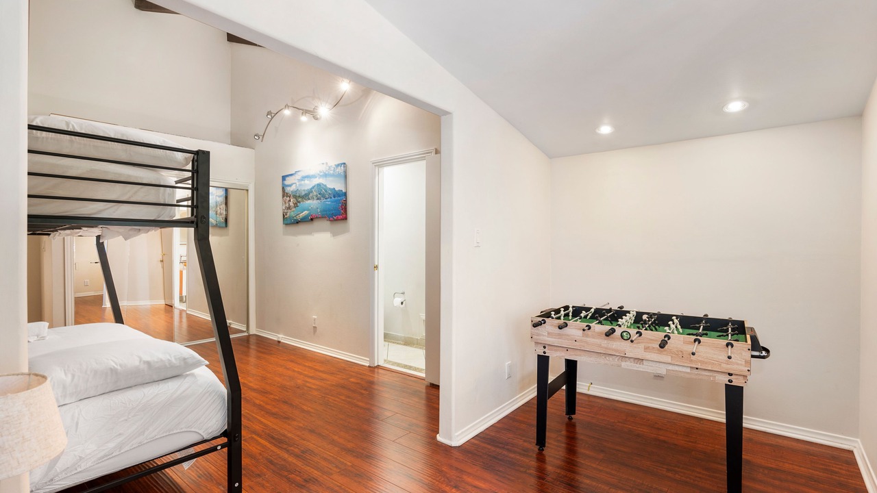 Photo of Bedroom in Studio City