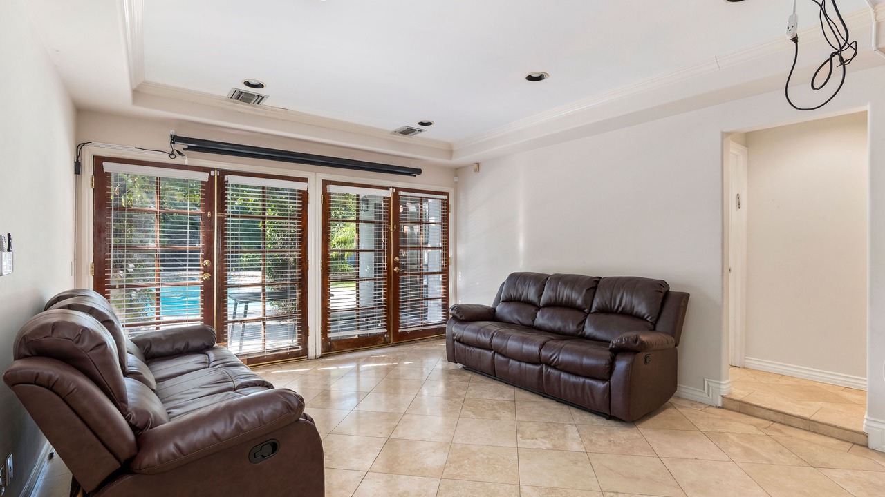 Photo of Livingroom in Studio City
