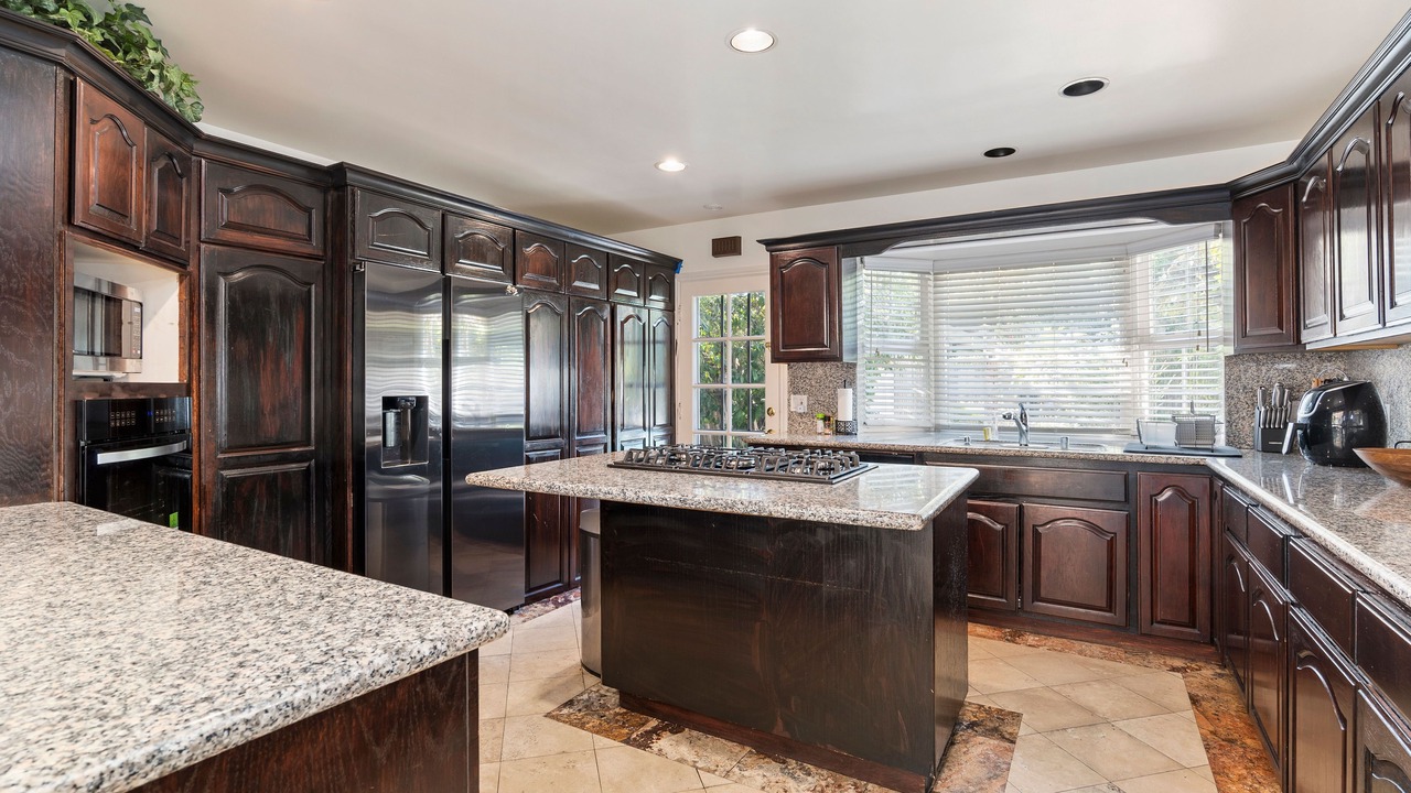 Photo of Kitchen in Studio City