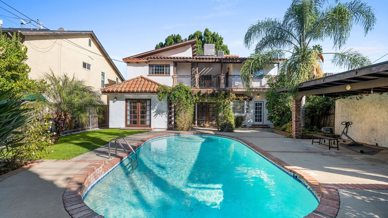 Photo of Outdoor in Studio City